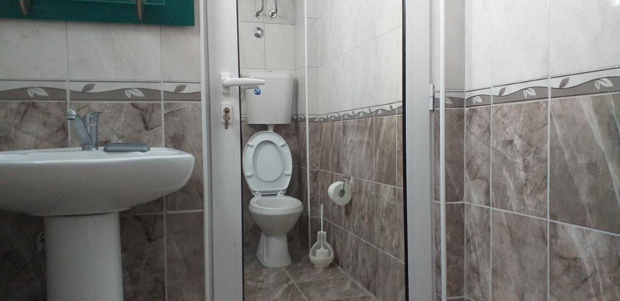 Apartmani Jacimovic Čanj Exteriör bild