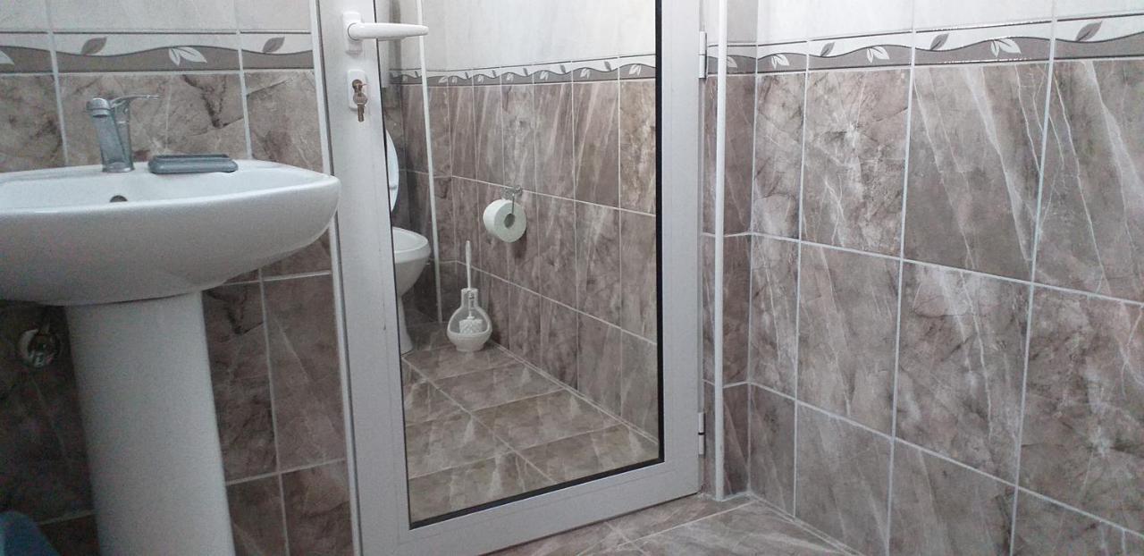 Apartmani Jacimovic Čanj Exteriör bild
